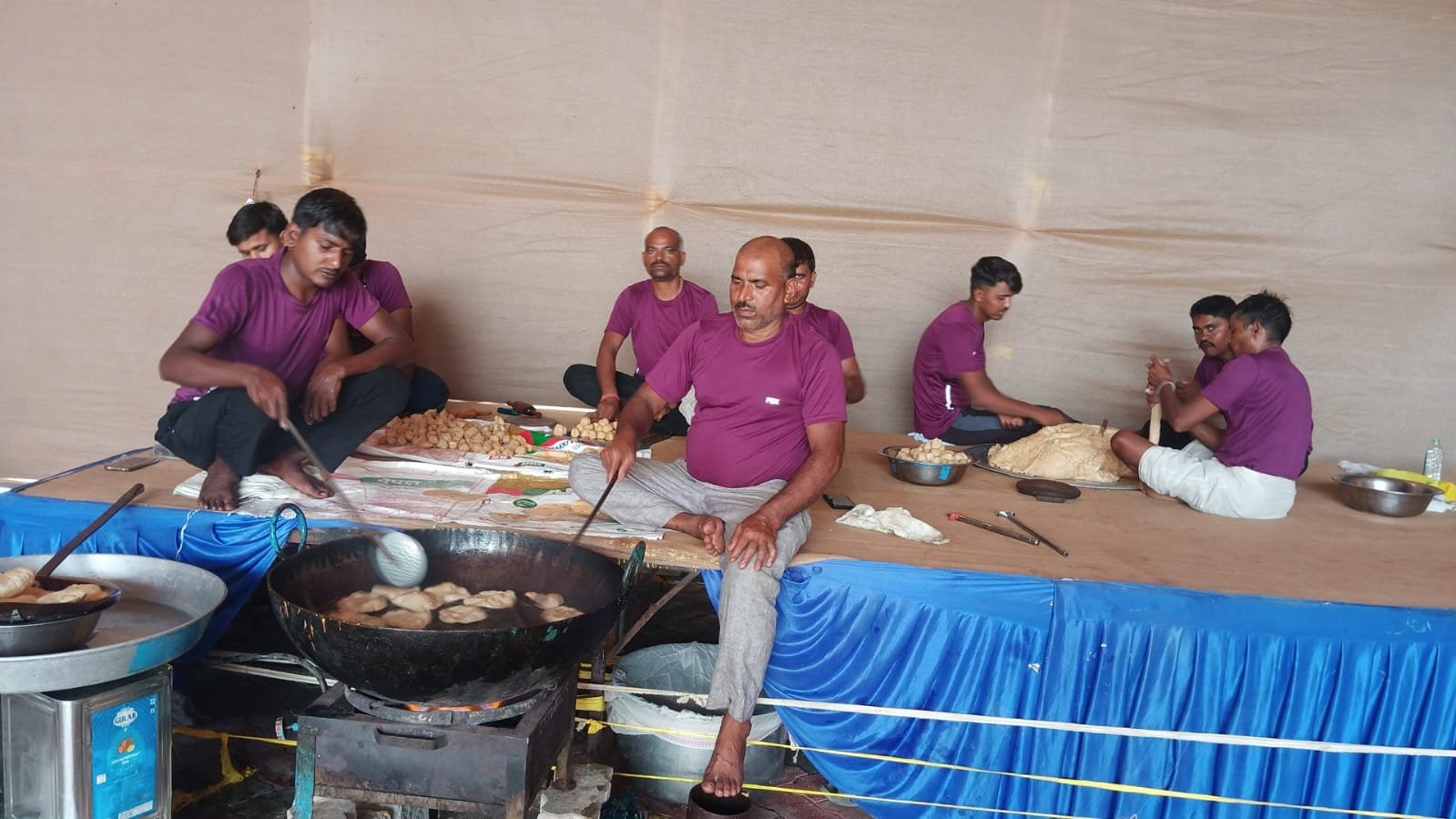 Grand Community Feast (Mahaprasad)