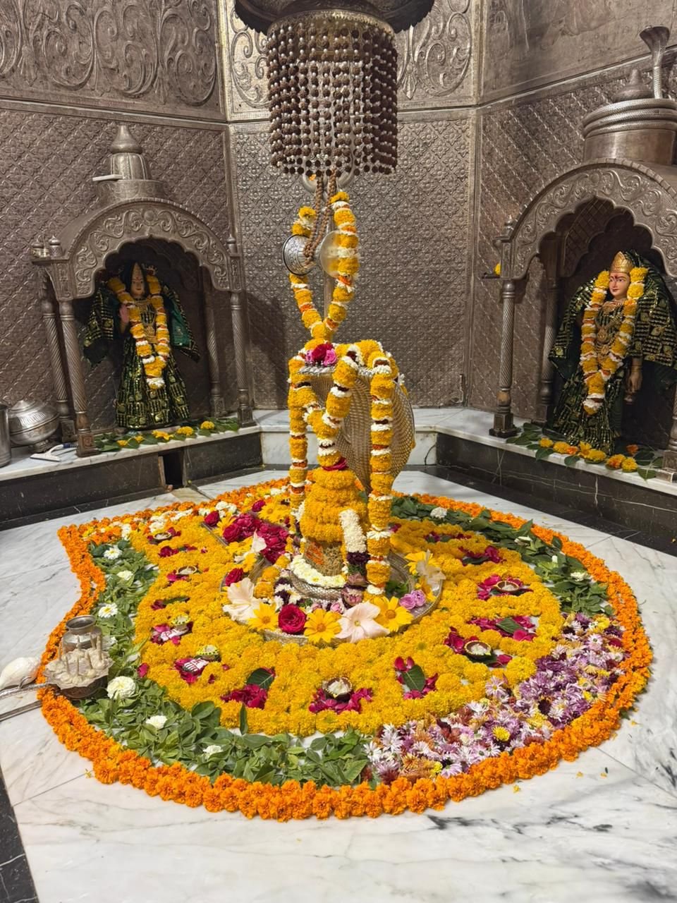 Temple photo gallery image