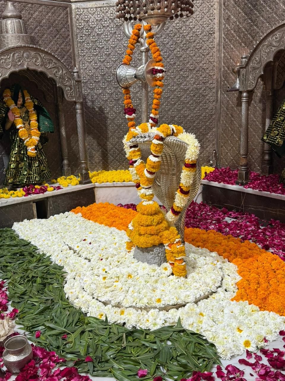 Temple photo gallery image